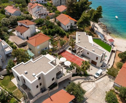 Prcie elesett! Modern villa a második vonalon a tengerhez a Ciovo-félszigeten! - pic 3