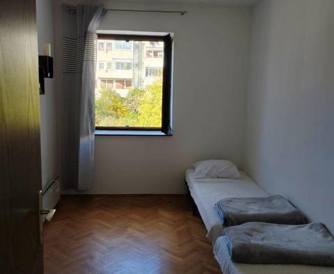 Apartament w Kastav z fantastycznym widokiem na otwarte morze, na sprzedaż - pic 5