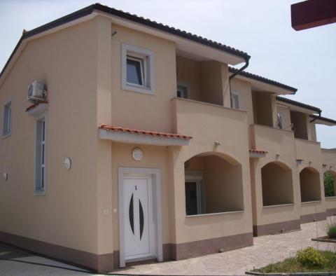 Mini-hotel of 4 houses with 8 apartments and pool, Krk - pic 6