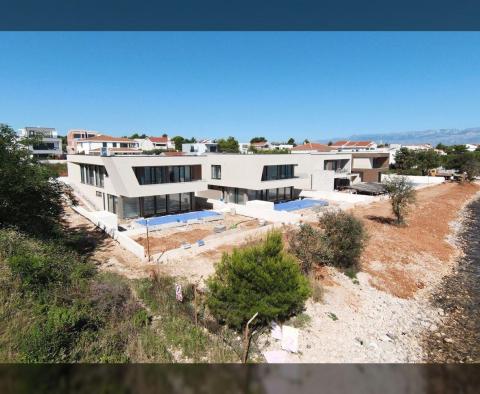 Exquisite 1st line villa in Nin area, contemporary architecture and design - pic 8