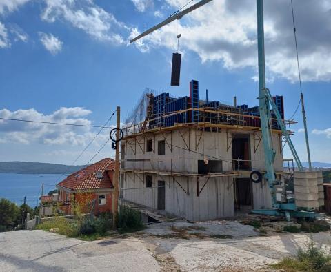 Neue 2-Zimmer-Wohnung in der Gegend von Trogir, zu verkaufen - foto 7