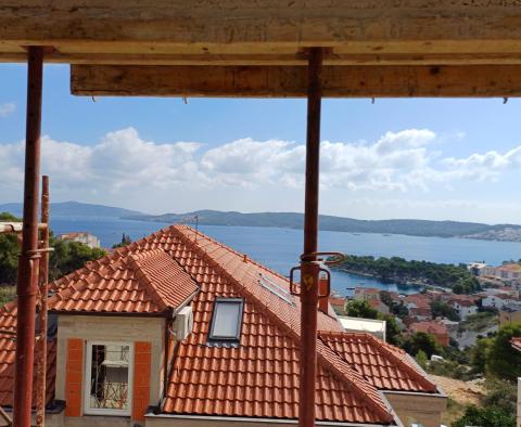 Neue 2-Zimmer-Wohnung in der Gegend von Trogir, zu verkaufen - foto 3