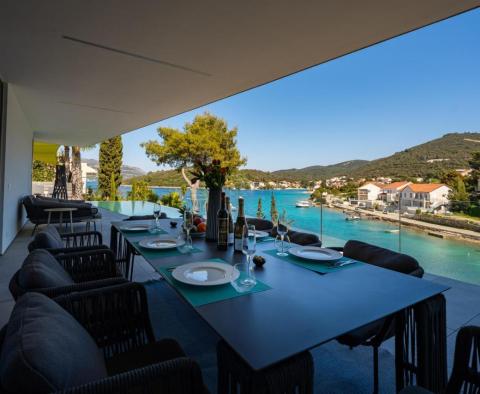 Ultramoderní designová vila na Korčule, 1. linie k moři, na prodej - pic 8