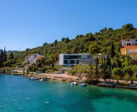 Ultramoderní designová vila na Korčule, 1. linie k moři, na prodej - pic 56