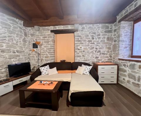 Renovated autochthonous stone house in the historic heart of Istria, for sale - pic 4