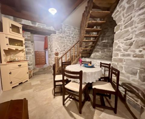 Renovated autochthonous stone house in the historic heart of Istria, for sale - pic 6