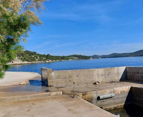 Unique lighthouse-type isolated property with private pier in Sibenik area - pic 15