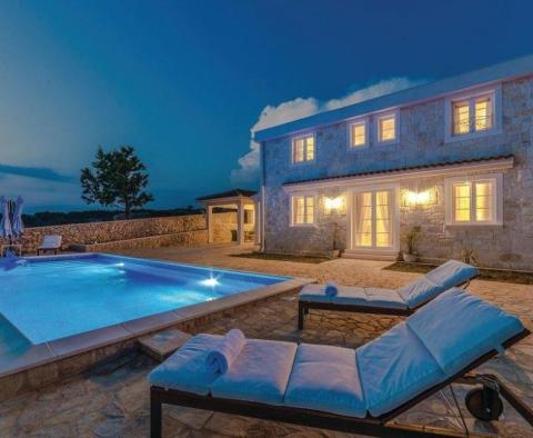 Impressive stone villa in Zadar area just 80 meters from the sea! - pic 2