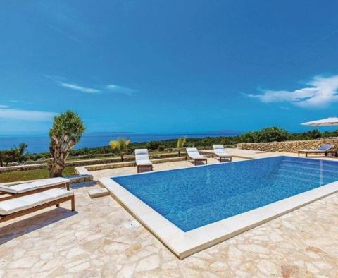 Impressive stone villa in Zadar area just 80 meters from the sea! - pic 10