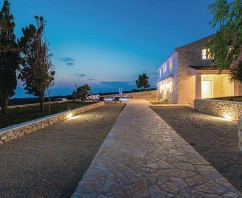 Impressive stone villa in Zadar area just 80 meters from the sea! - pic 15