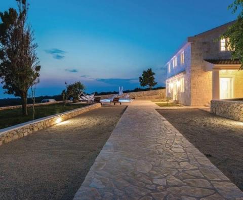 Impressive stone villa in Zadar area just 80 meters from the sea! - pic 41