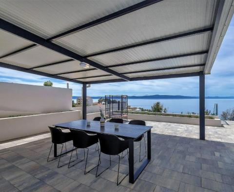 Villa sur la riviera de Makarska, à 70 m de la mer, à vendre - pic 15