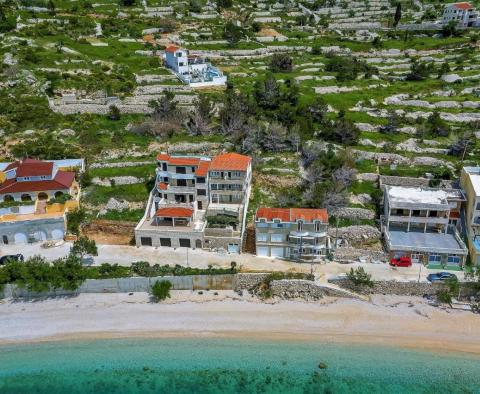 Villa sur la riviera de Makarska, à 70 m de la mer, à vendre - pic 2