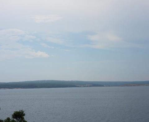 Terrain à bâtir à Crikvenica, 1ère rangée de la mer, à vendre  - pic 2