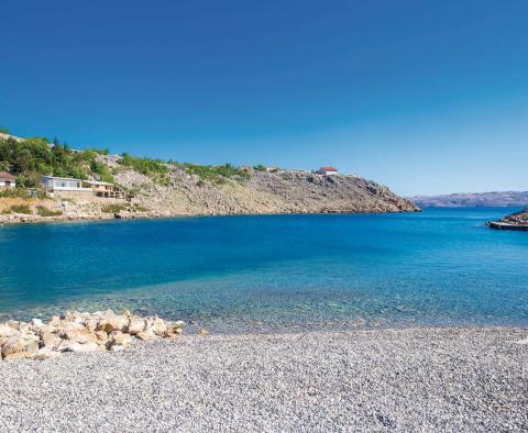 Többlakásos ház közvetlenül a tenger mellett Senj környékén eladó - pic 2