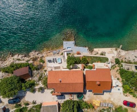 Lenyűgöző tengerparti villa Lukovo Šugarjében, Karlobagban, kikötési lehetőséggel - pic 13