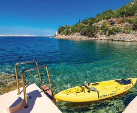 Fascinating seafront villa in Lukovo Šugarje, Karlobag with mooring possibility - pic 2