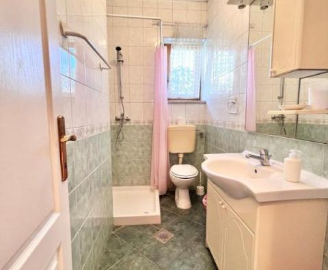 Apartmanház a tenger közelében, szabad kilátással Premanturában - pic 22