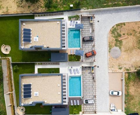 Villa urbaine avec piscine à Baska sur la péninsule de Krk, à seulement 500 mètres de la mer - pic 43