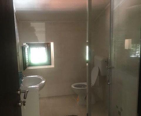 Apart-dům s 5 apartmány a bazénem v Sveti Lovrec, Poreč - pic 52