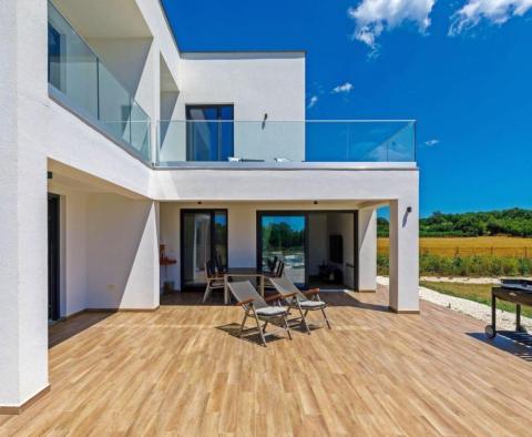 Impressive modern villa in Marčana on more than 2 ha of land! - pic 3