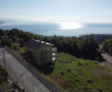 Spacieuse maison individuelle 580m2 avec vue mer sur un terrain de 3200 m2 à Pobri, Opatija - pic 19