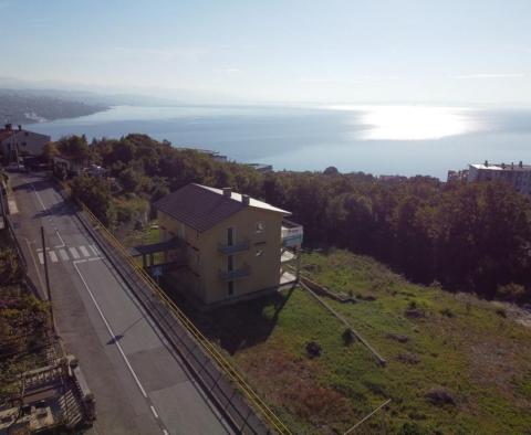 Spacieuse maison individuelle 580m2 avec vue mer sur un terrain de 3200 m2 à Pobri, Opatija - pic 20