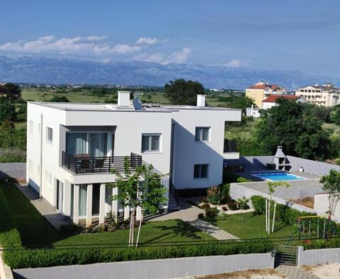 Elegant modern villa with 4 apartments for sale in Zaton - pic 17