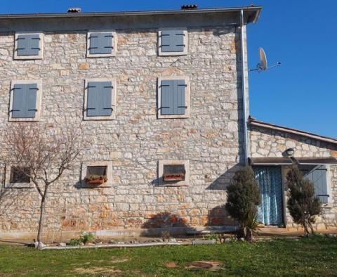 Maison en pierre traditionnelle d&#39;Istrie à Poreč - pic 2