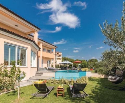 Villa avec piscine près des plages de la ville à Niva Veruda, banlieue de Pula - pic 38