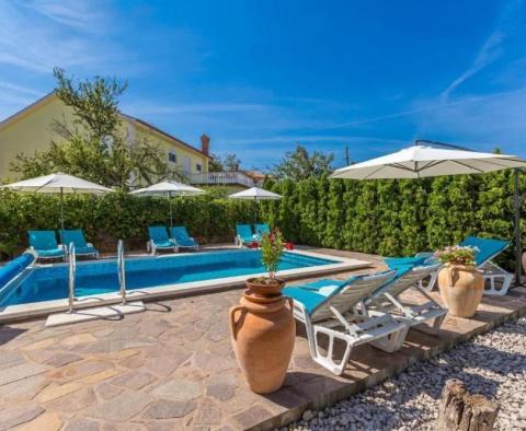 Belle maison d'hôtes avec piscine, excellent investissement - Malinska, Krk - pic 32