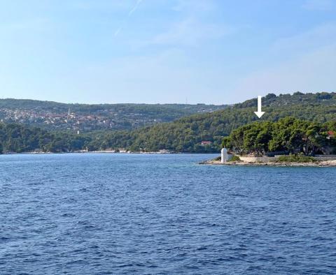 Dom w idealnej lokalizacji, w pierwszej linii do morza na Bracu, z przeznaczeniem na luksusową willę - pic 4