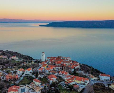 Urban land for construction of villas with swimming pools, panoramic sea view near the future golf resort Brseč - pic 3