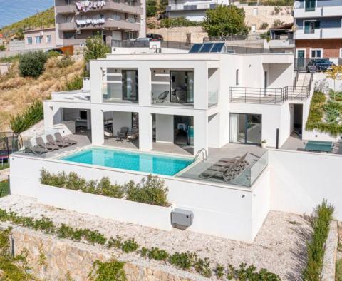 Elégante villa moderne à Zrnovica près de Split sur 3700 m². de terre - pic 9