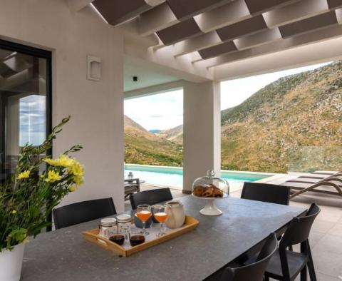 Elégante villa moderne à Zrnovica près de Split sur 3700 m². de terre - pic 4