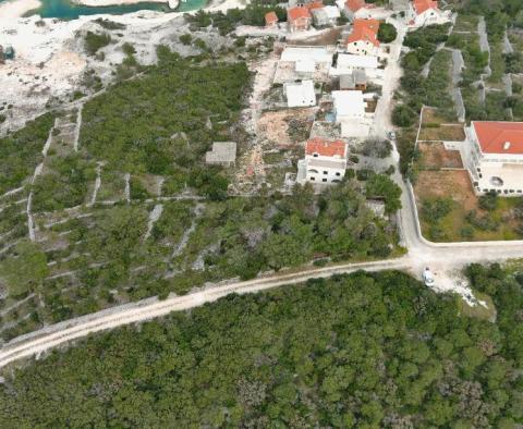 Urban land plot for sale in Povlja, Brac island, only 200 meters from the sea - pic 5