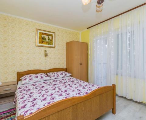 Dům se 4 apartmány v Malinska-Dubašnica na ostrově Krk - pic 10