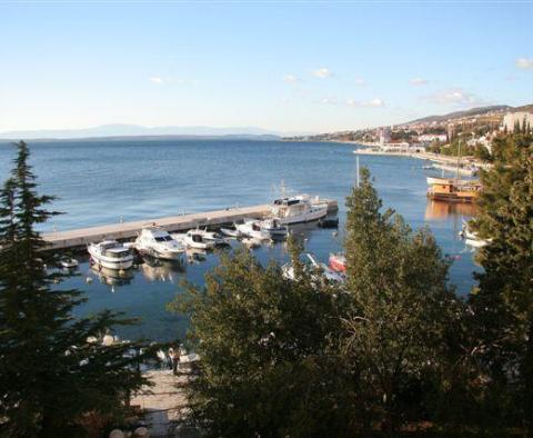 Hotel in erster Meereslinie an einem wunderschönen Strand an der Riviera von Vinodolska zu verkaufen – großes Potenzial für ein 5-Sterne-Objekt der Premiumklasse!! - foto 12