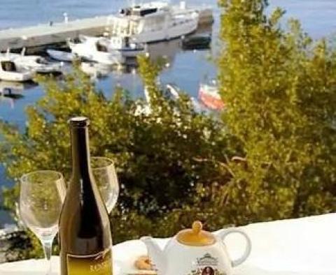 Hotel in erster Meereslinie an einem wunderschönen Strand an der Riviera von Vinodolska zu verkaufen – großes Potenzial für ein 5-Sterne-Objekt der Premiumklasse!! - foto 15