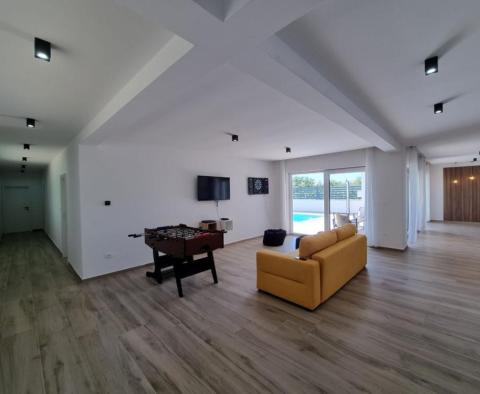 Lux villa in Svetvinčenat, modern elegance - pic 37