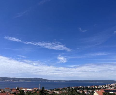 Haus mit drei Wohnungen in Novi Vinodolski mit Meerblick, 600 Meter vom Meer entfernt - foto 3