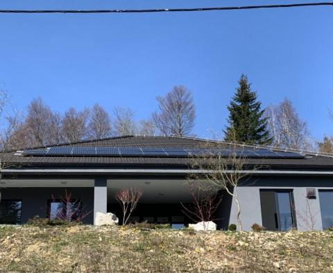 Modernes Niedrigenergiehaus in Lokve, Gorski Kotar - foto 5