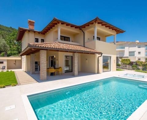 Neu erbaute mediterrane Villa auf einer hohen Klippe, erste Reihe zum Meer - foto 34