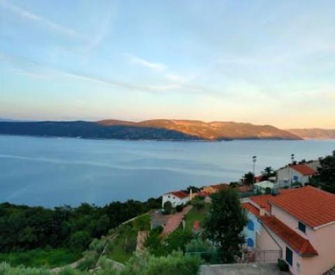 Land plot with breathtaking sea views in Plomin area - pic 3