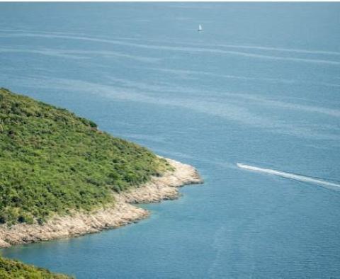 Land plot with breathtaking sea views in Plomin area - pic 4