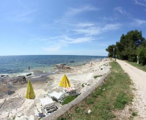 Rewelacyjny nowy ośrodek 5***** w rejonie Umag 100 metrów od plaży oferuje willę z basenem  - pic 19