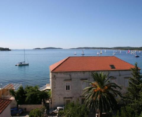 Manoir en pierre à 20 mètres de la mer à Orebic - pic 3