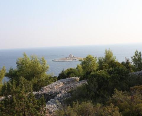 Terrain urbain avec une vue fantastique sur la mer à Hvar - pic 2