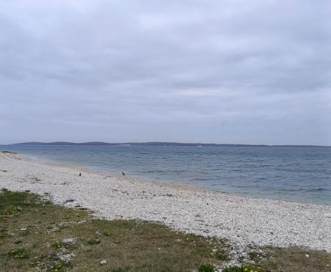 Einzigartiges Stadtgrundstück zum Verkauf in Fažana, 50 m vom Strand entfernt - foto 35