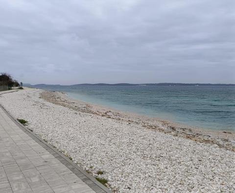 Einzigartiges Stadtgrundstück zum Verkauf in Fažana, 50 m vom Strand entfernt - foto 37